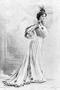 photo woman 19th century